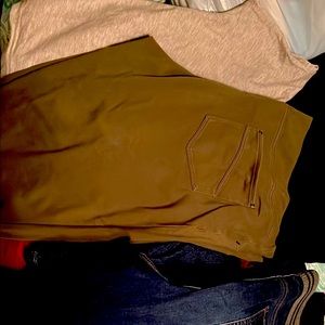 Plus size maternity lot.